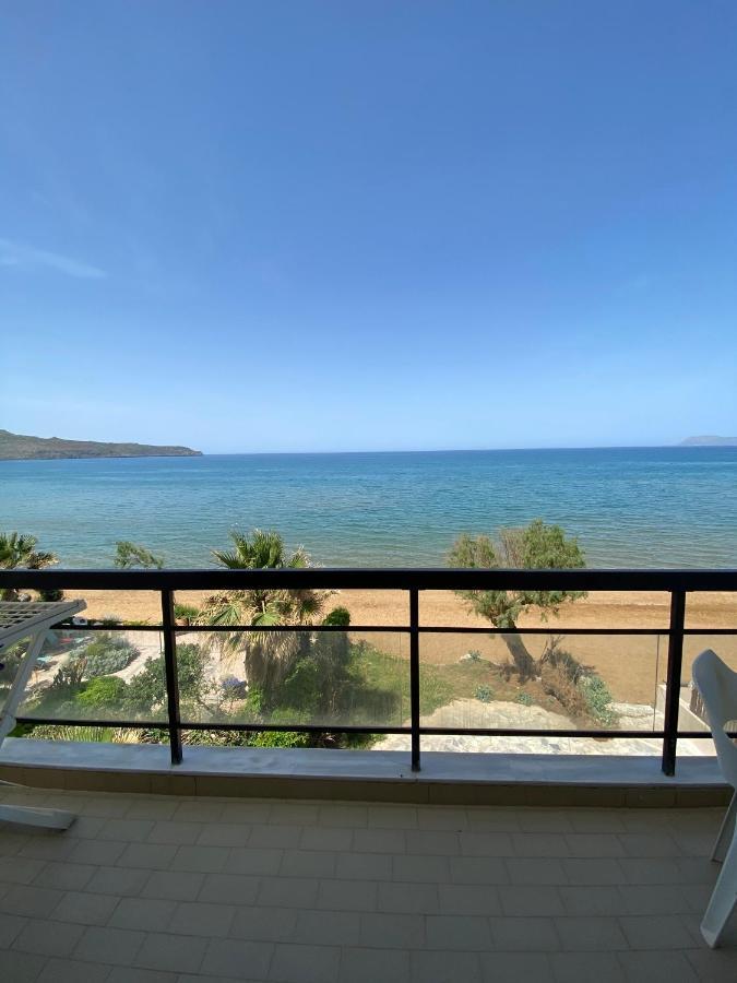 Nefeli Rooms Agia Marina Exterior foto
