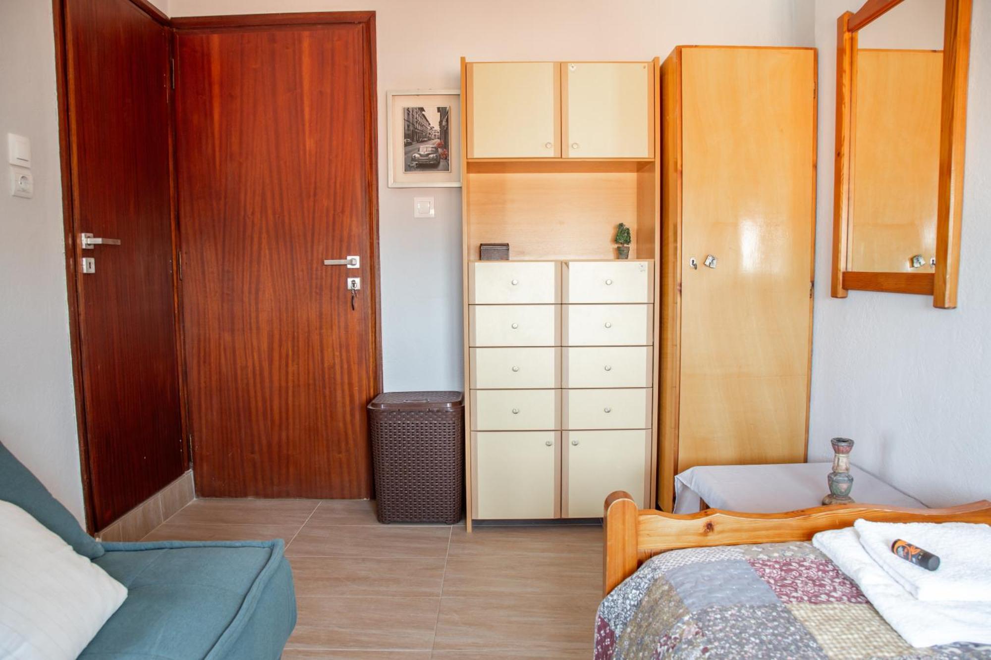 Nefeli Rooms Agia Marina Exterior foto