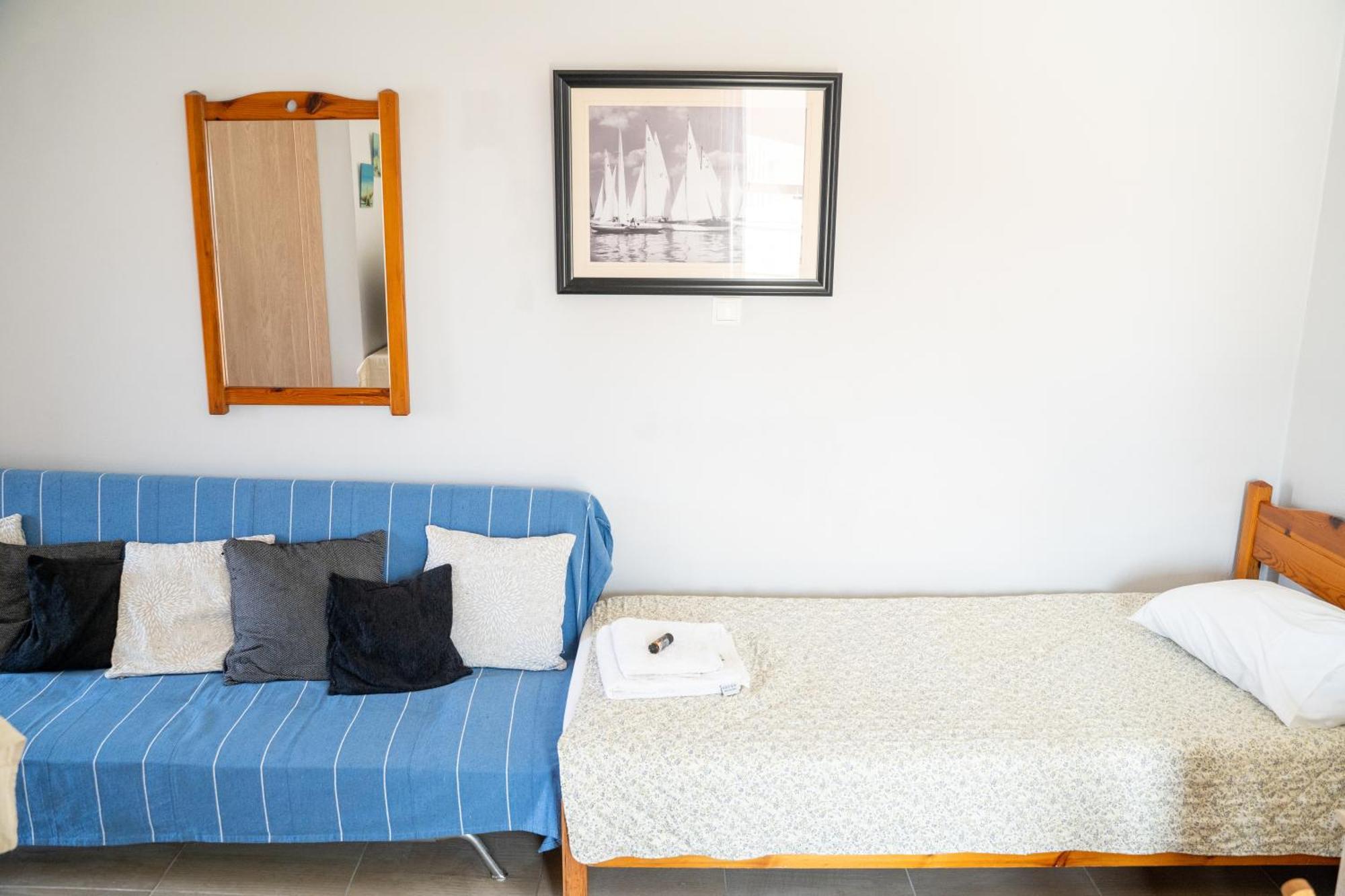 Nefeli Rooms Agia Marina Exterior foto